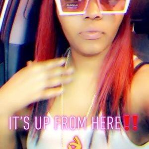 Meet your Posher, Dee